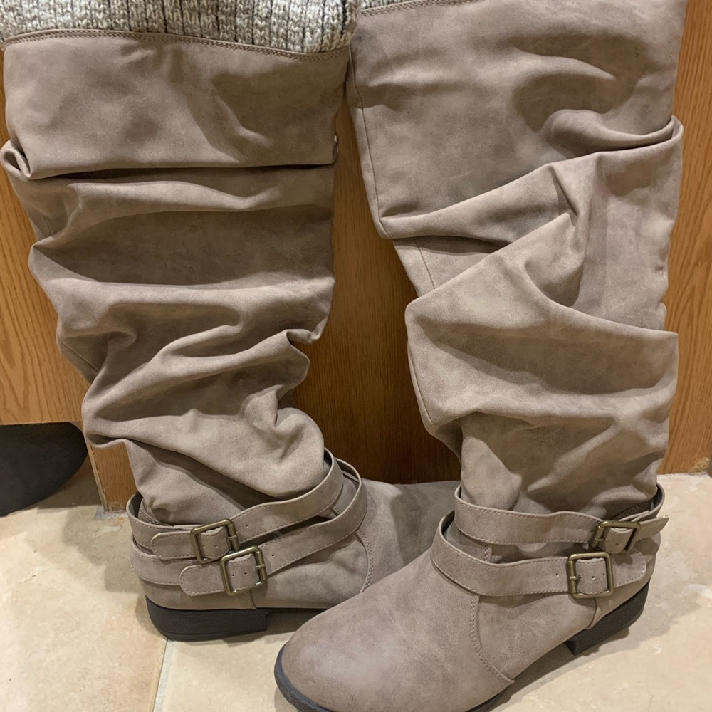 Womens slouchy riding boots-size 9